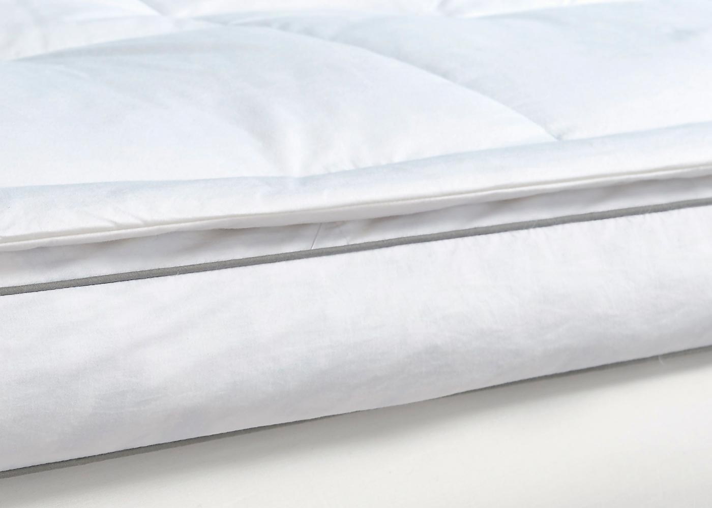 3-Inch White Down Fiber Top Featherbed Topper