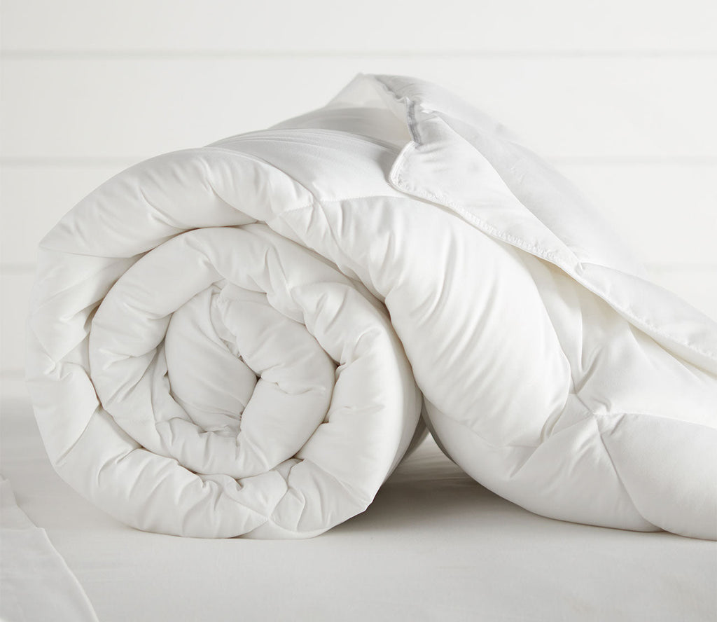 Microfiber All-Season Hypoallergenic Down Alternative Comforter