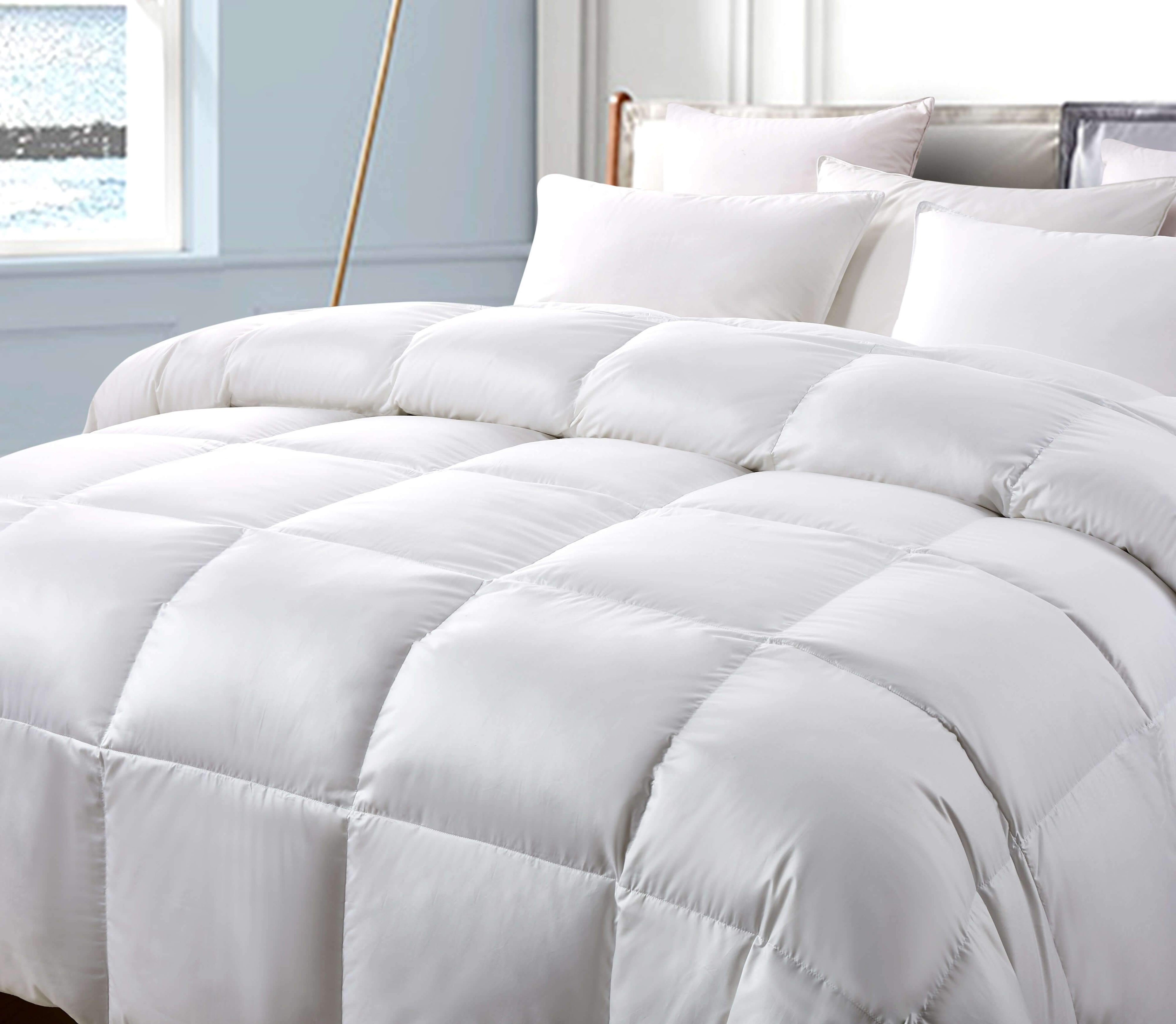 All Season White Down Fiber Comforter Medium Warmth