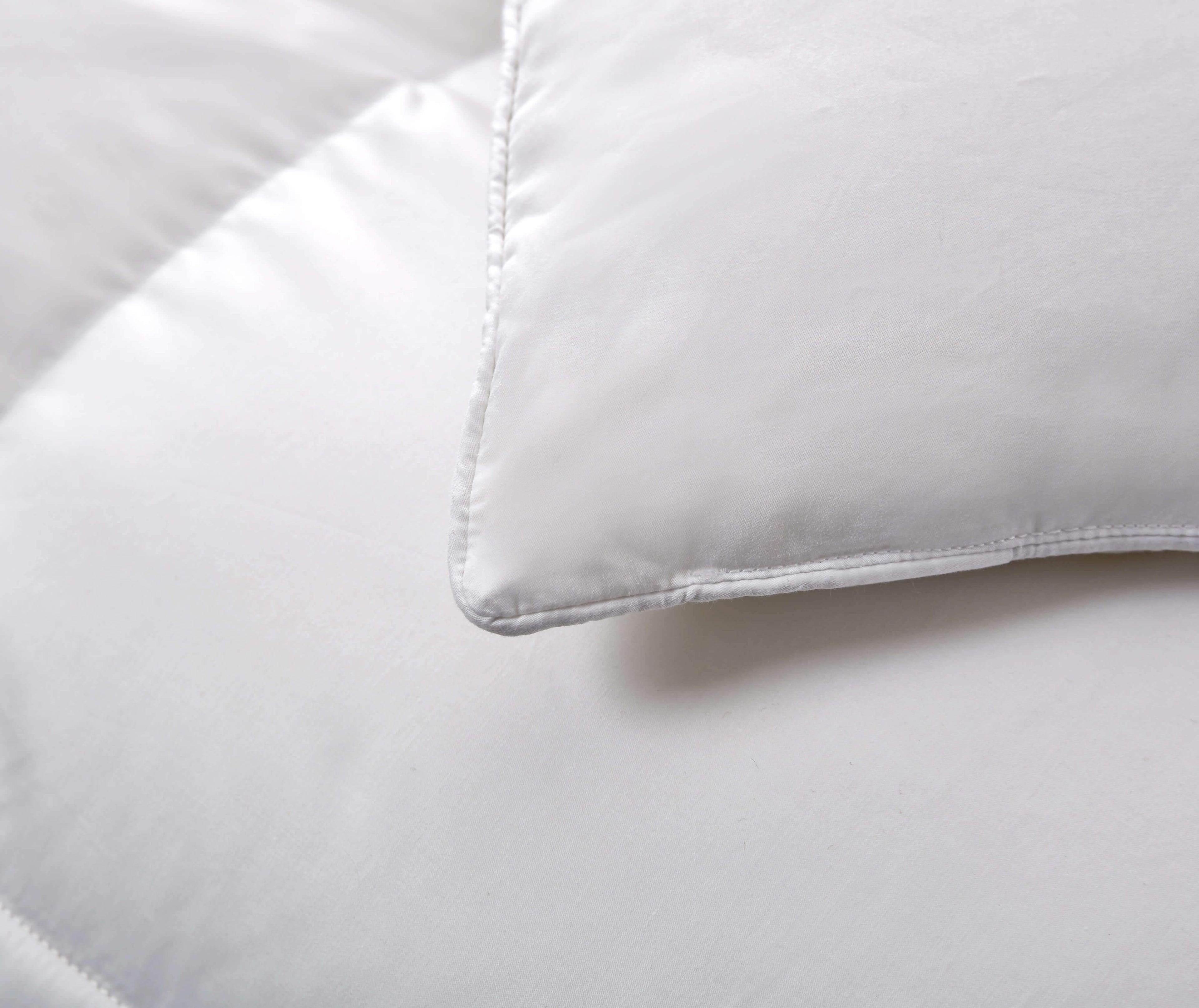 All Season White Down Fiber Comforter Medium Warmth
