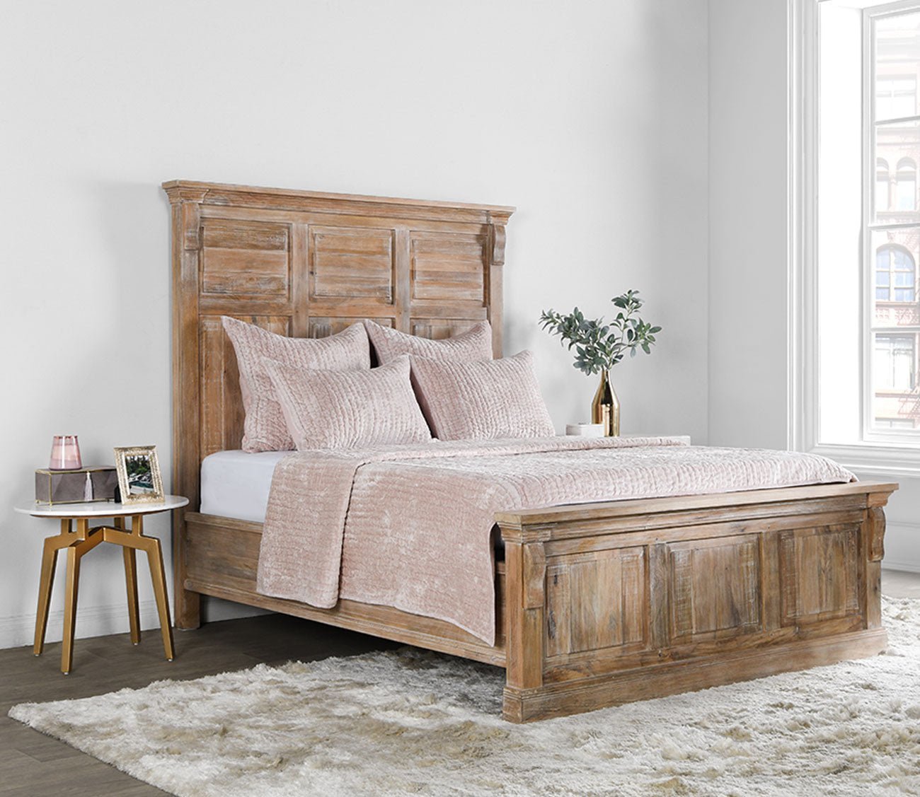 Bari Velvet Bliss Pink Quilt
