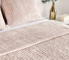 Colcha King Bliss rosa de terciopelo acolchado y cosido a mano