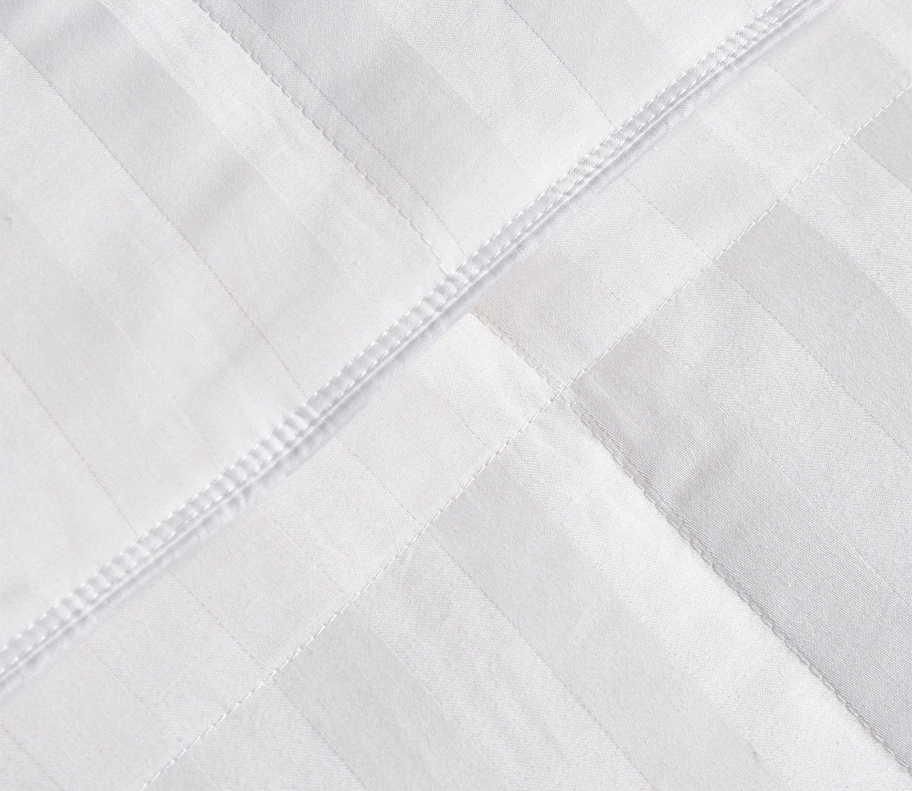 Blue Ridge Home Damask Cotton White Goose Down and Feather Comforter