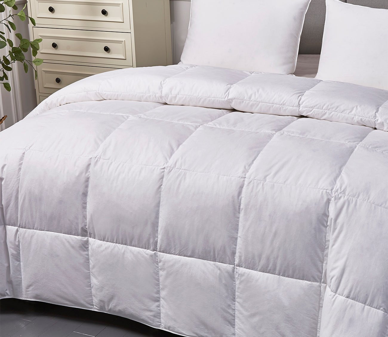 Blue Ridge Home Naples Hungarian White Goose Down Comforter