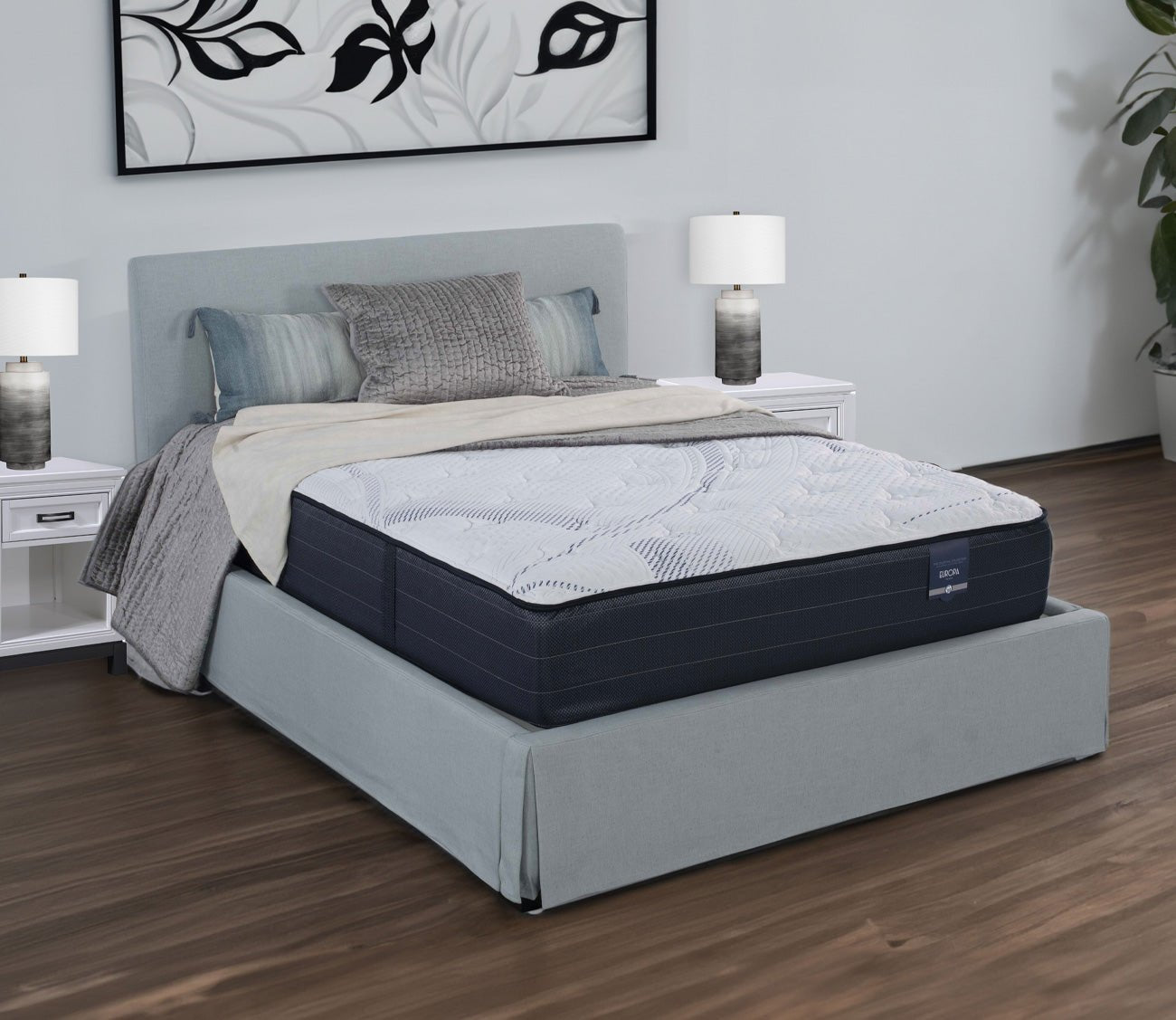 Europa Plush Tri-Zoned 850-Coil Innerspring Mattress