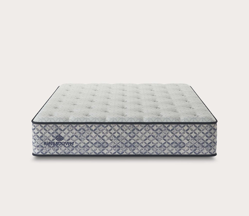 Plush 910-Coil Gel Foam Innerspring Mattress