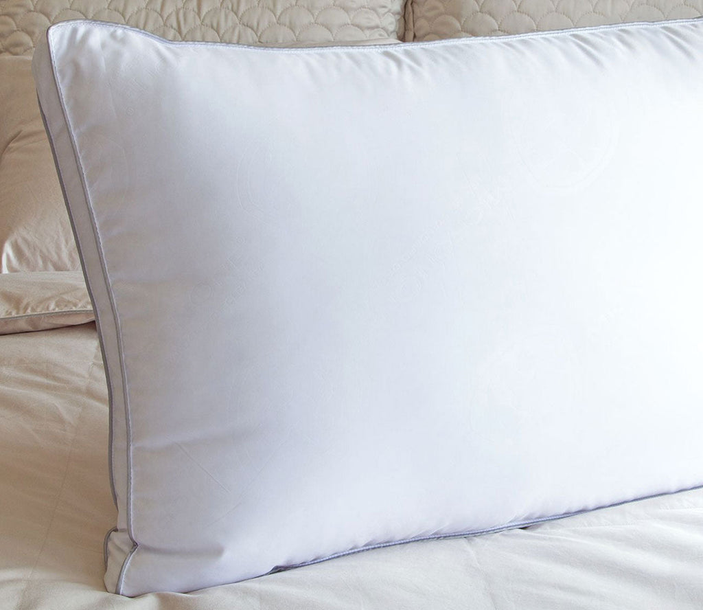 Soft Knitted Gusseted Down Alternative Pillow Insert