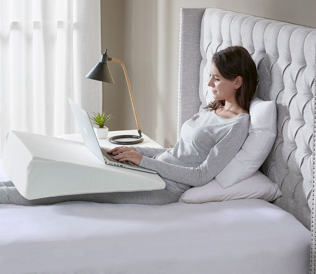 Memory Foam Wedge Support Pillow with Knit Cover