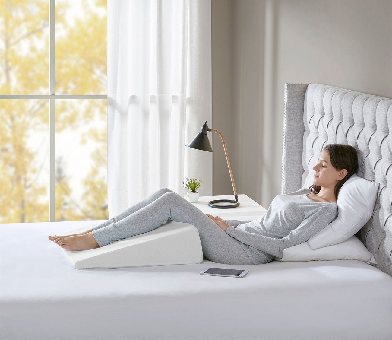 Memory Foam Wedge Support Pillow with Knit Cover
