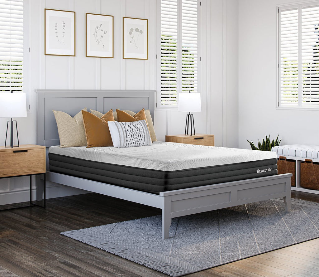 Franklin 10.5'' Foam Medium Plush Hybrid Mattress
